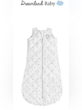 Size 0-6 months Dreamland White weighted Quilted Star Sleep sack with Zip Front